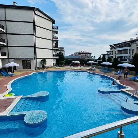 Royal Palm 172 One Bedroom Светий Влас